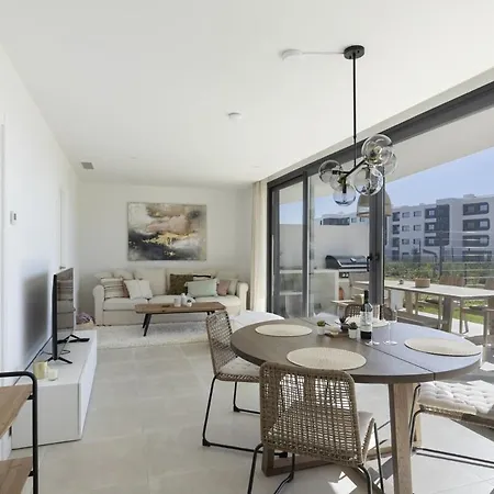 Premium Garden In Higueron شقة